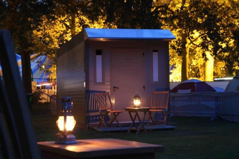 Pop-Up Hotel Songfestival Klaaswaal Buitenkant foto
